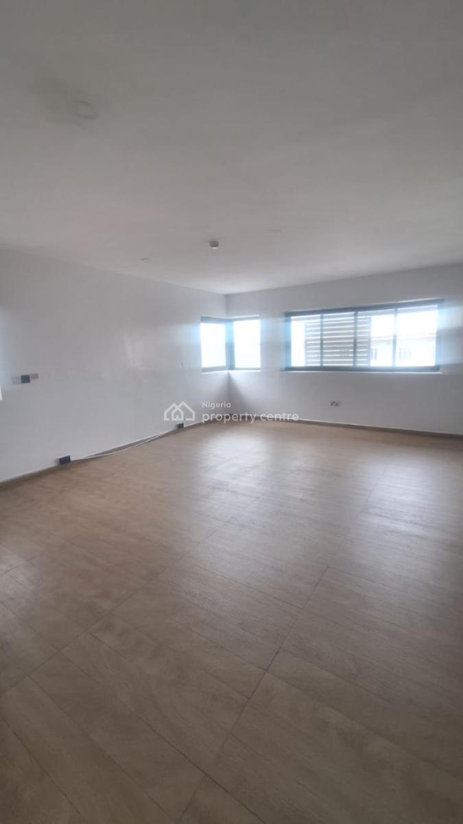 3 Bedroom Condominium, Lekki Phase 1, Lekki, Lagos, Flat / Apartment for Rent