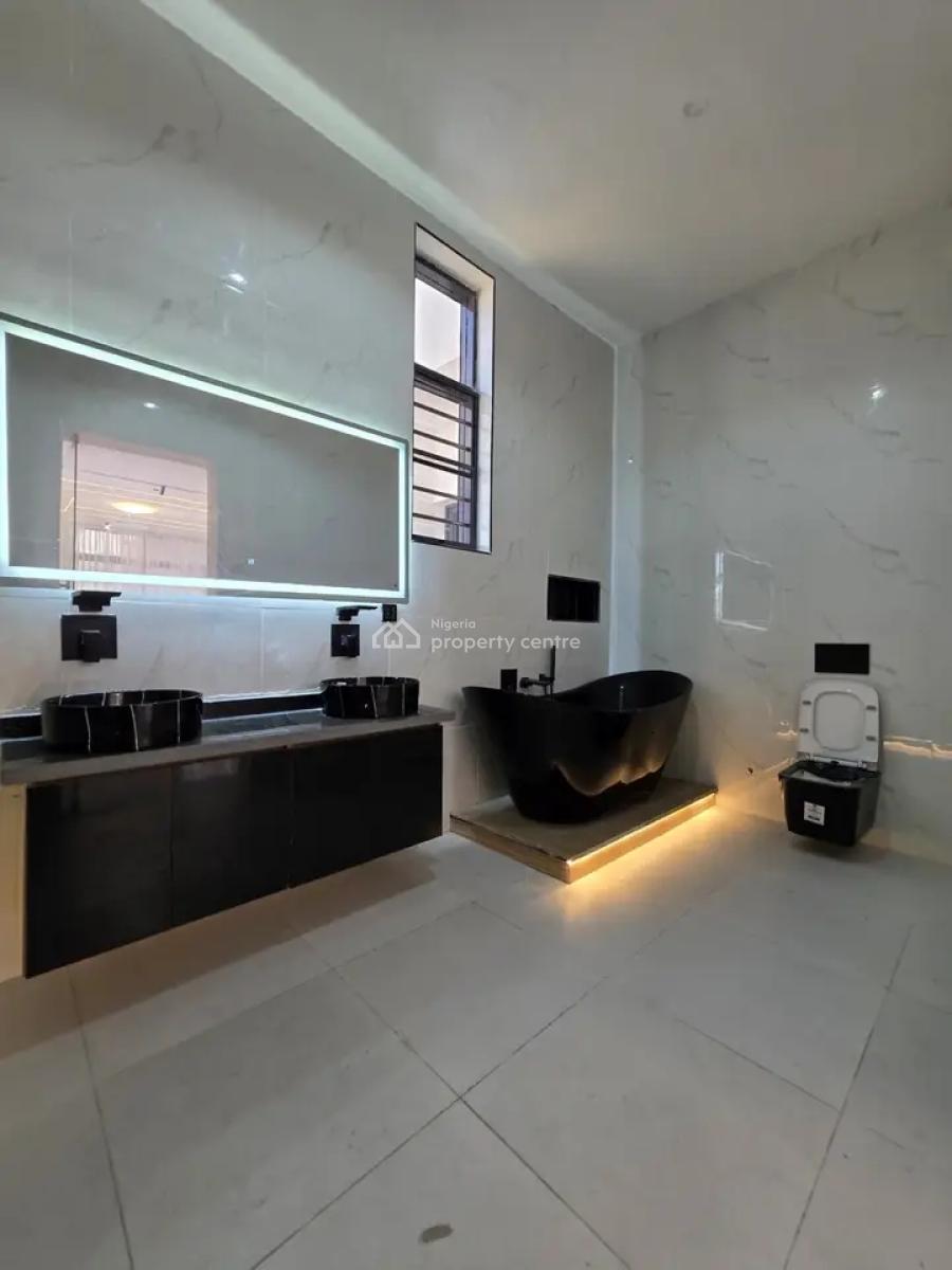Well Bulit 5bebroom Fully Detached Duplex with Bq., Lekki, Lagos, House for Sale