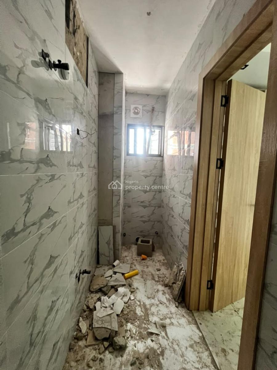 Self Compound 4 Bedroom Terrace with Elevator & Bq, Victoria Island (vi), Lagos, Terraced Duplex for Sale