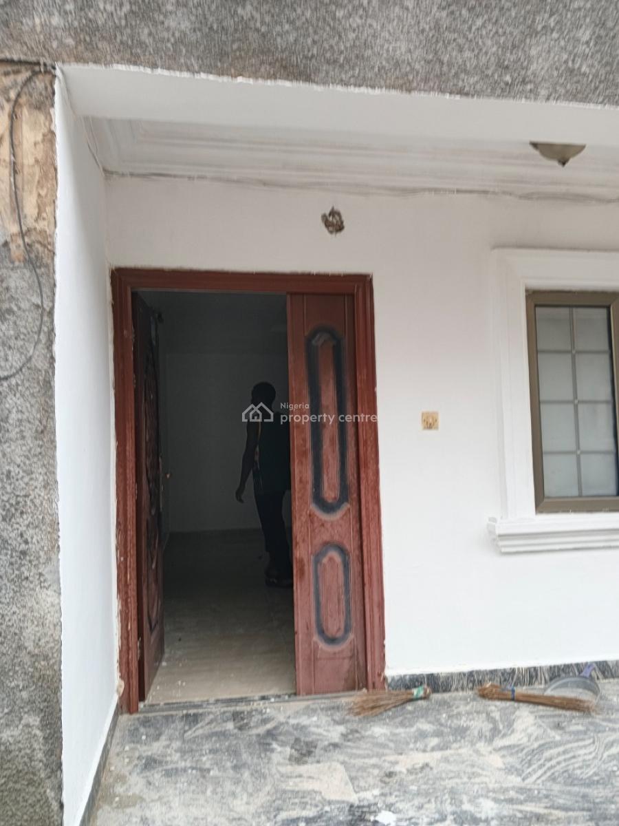 Well Renovated 2 Bedroom Apartment, Guzape District, Abuja, Flat / Apartment for Rent