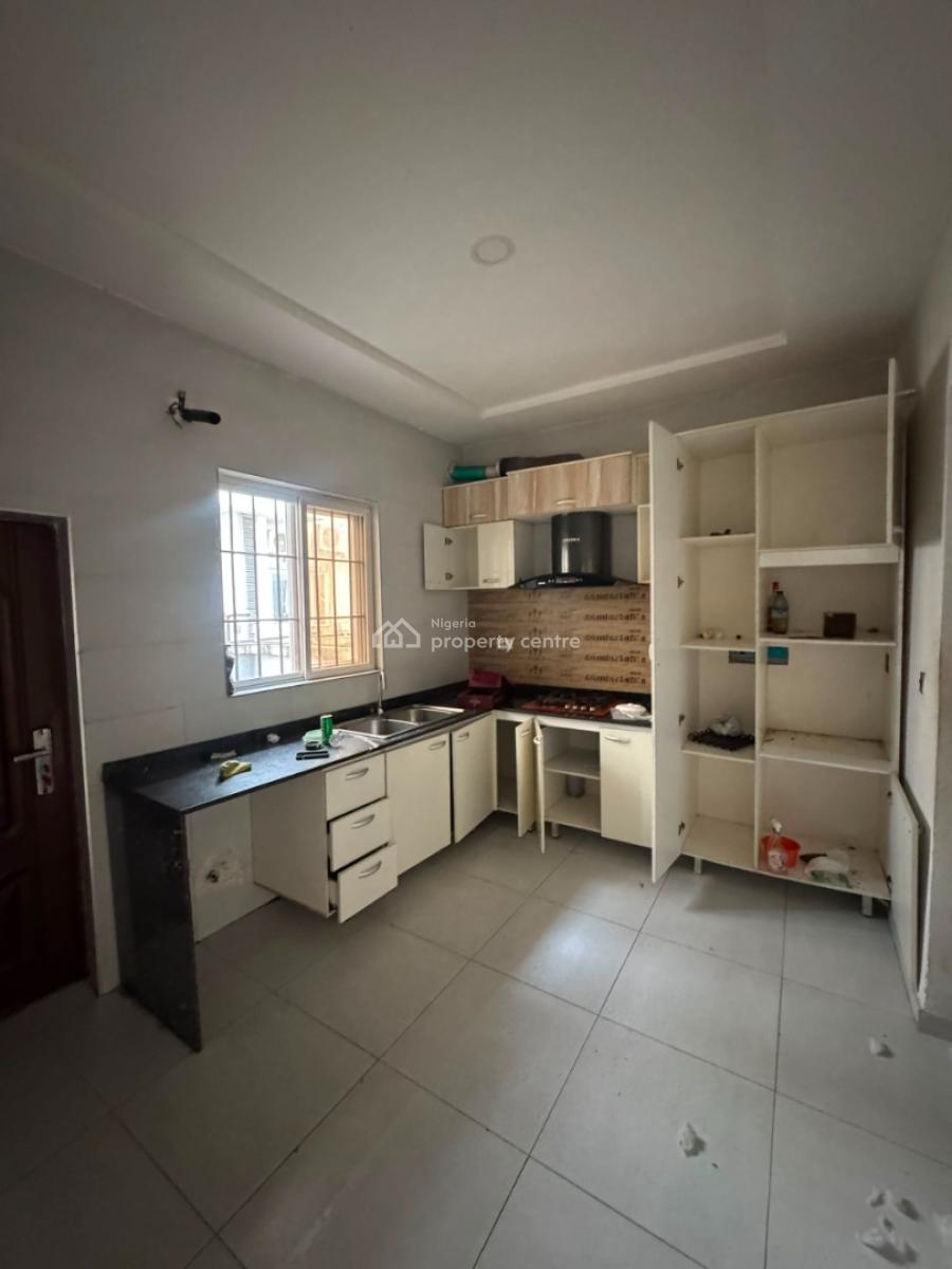 Spacious 3-bedroom Terrace Duplex, Orchid Road Before Roundabout, Lekki, Lagos, Terraced Duplex for Rent