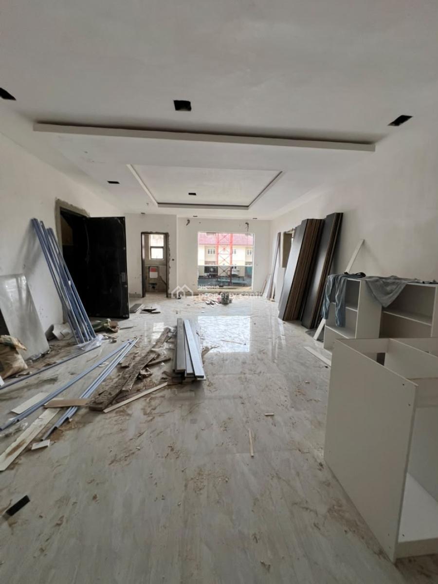 Spacious 2 Bedroom Apartment with Pool, Gym, Elevator & Balcony, Victoria Island (vi), Lagos, Flat / Apartment for Sale