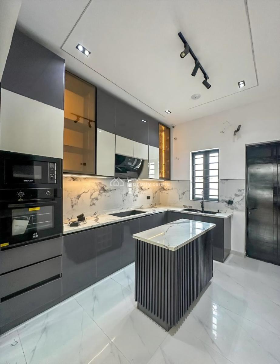 Luxurious 4-bedrooms Semi-detached Detached Duplex with Bq, Ikota, Lekki, Lagos, Semi-detached Duplex for Sale