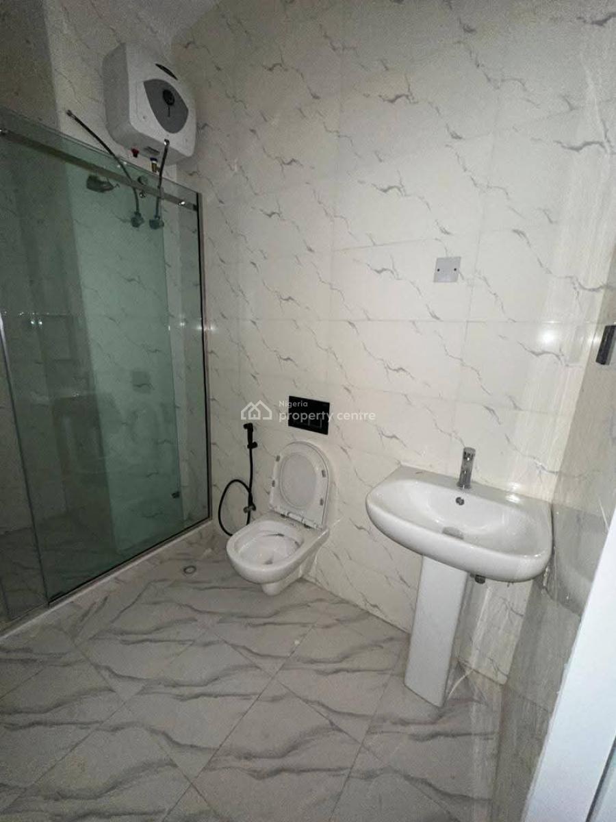 Serviced 3 Bedroom+bq with Pool & Elevator, Off Admiralty Way, Lekki Phase 1, Lekki, Lagos, Flat / Apartment for Sale