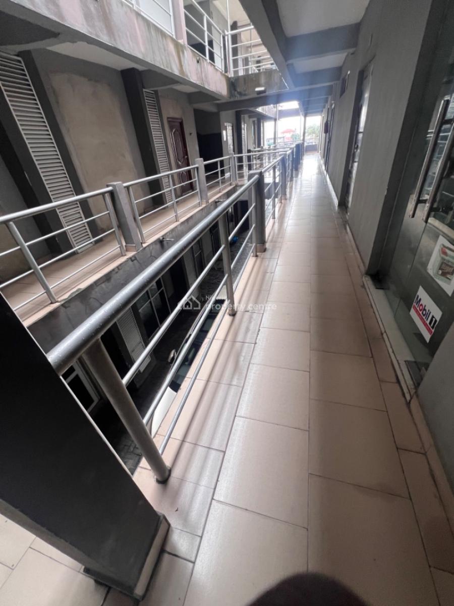 Luxury Shop Available, Bogije Facing Express, Bogije, Ibeju Lekki, Lagos, Commercial Property for Rent