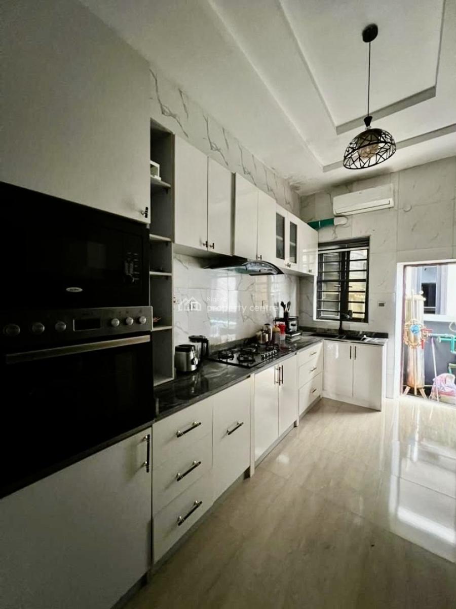 Private Compound; Fully Furnished with  Stable Power, Ikota, Lekki, Lagos, House for Rent