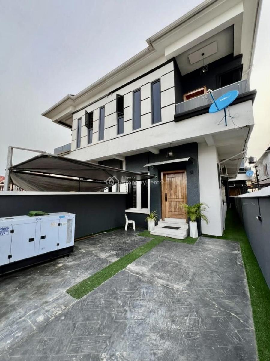 Private Compound; Fully Furnished with  Stable Power, Ikota, Lekki, Lagos, House for Rent