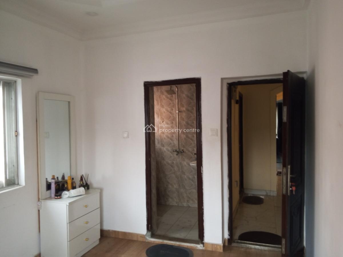 Beautiful 2 Bedroom Apartment Upstairs, Badore Ado Road, Ajah, Lagos, Flat / Apartment for Rent