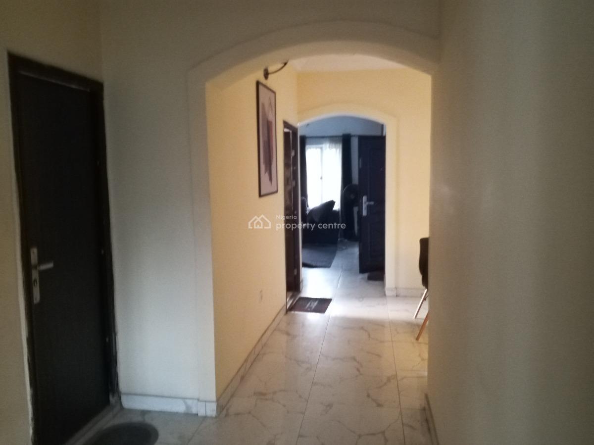 Beautiful 2 Bedroom Apartment Upstairs, Badore Ado Road, Ajah, Lagos, Flat / Apartment for Rent