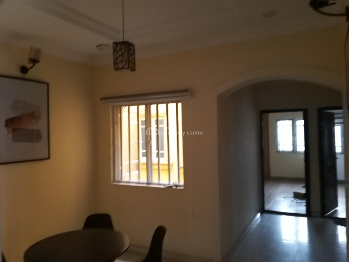 Beautiful 2 Bedroom Apartment Upstairs, Badore Ado Road, Ajah, Lagos, Flat / Apartment for Rent