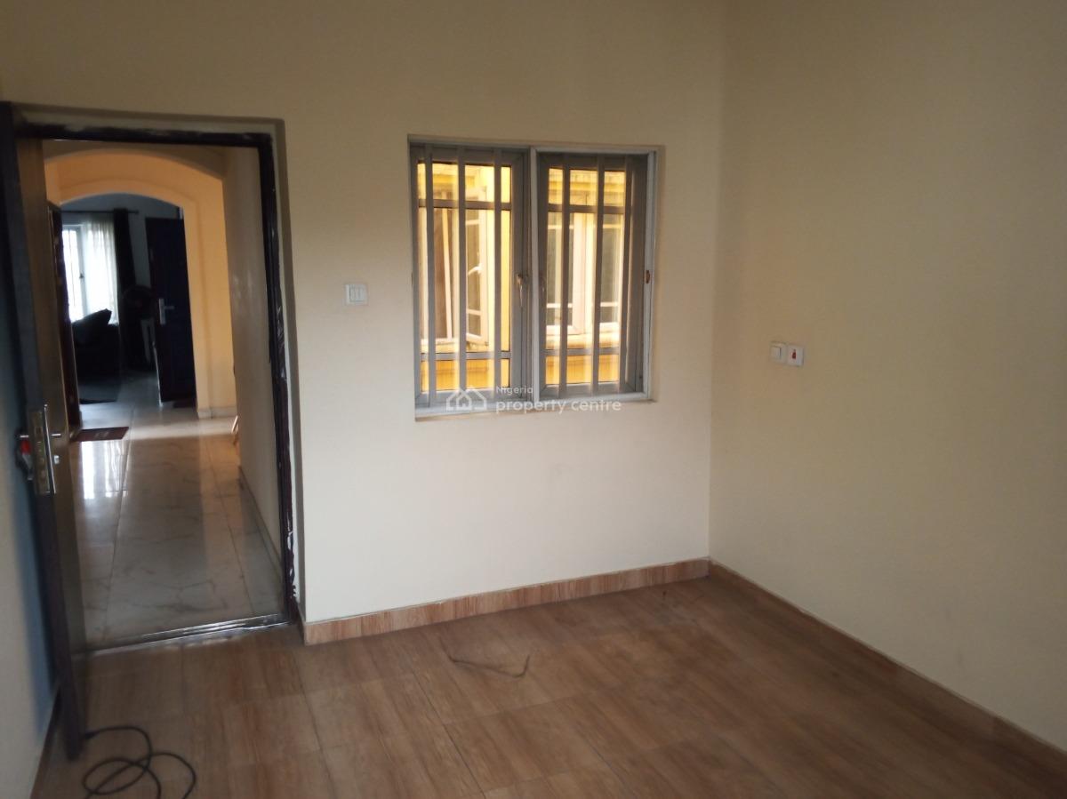 Beautiful 2 Bedroom Apartment Upstairs, Badore Ado Road, Ajah, Lagos, Flat / Apartment for Rent