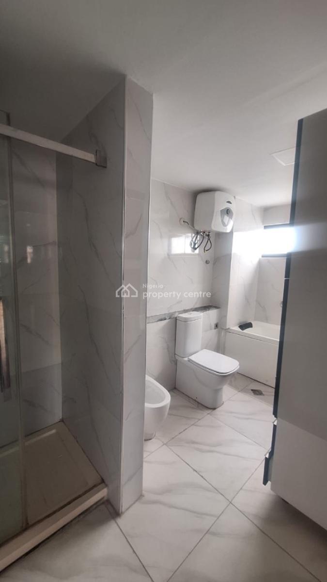 3 Bedroom Condominium, Lekki Phase 1, Lekki, Lagos, Flat / Apartment for Rent