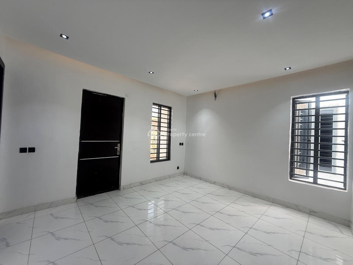 5 Bedroom Semi Detached Available, Ikota, Lekki, Lagos, Semi-detached Duplex for Sale