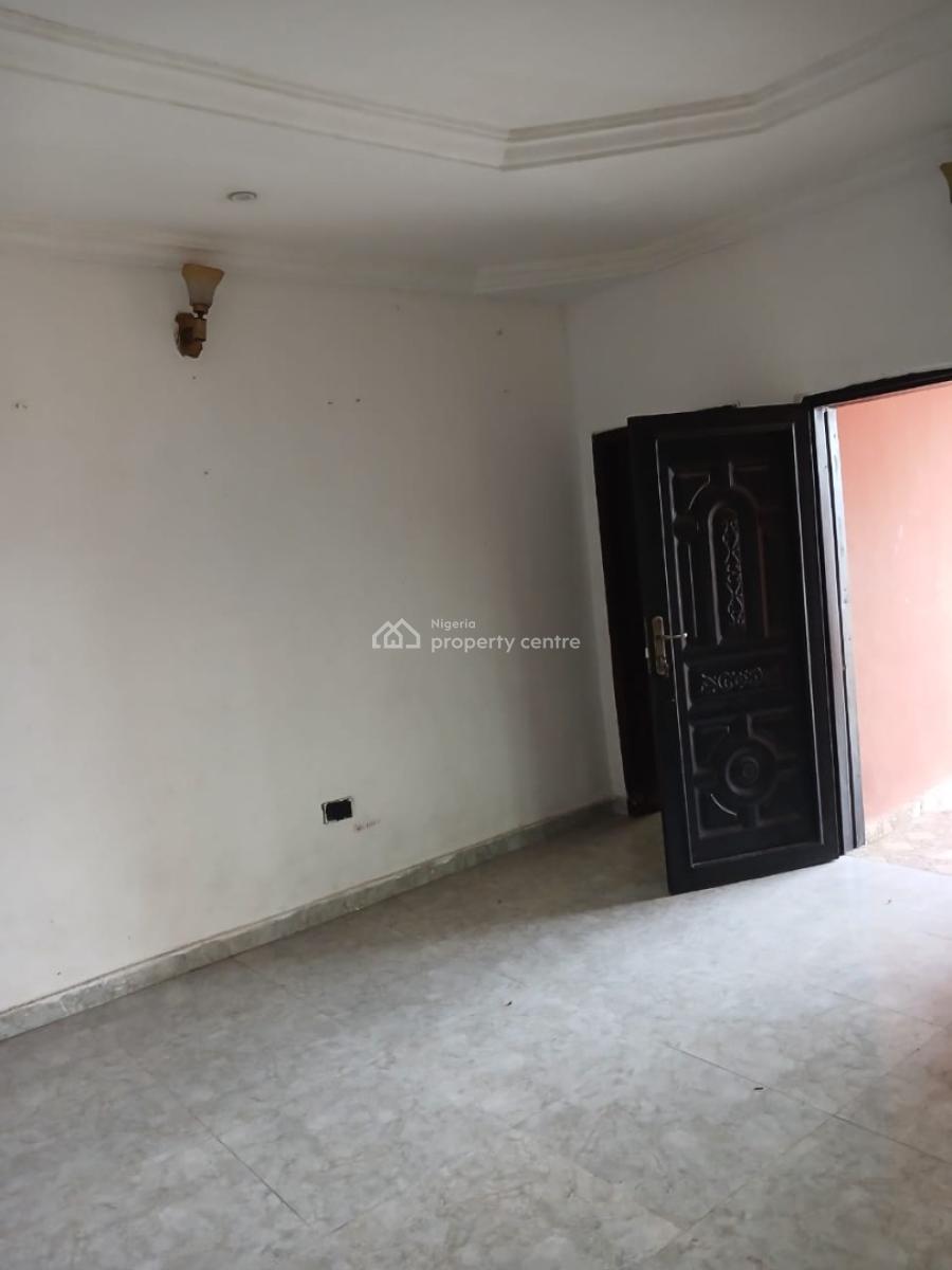 24 Hours Light Upstairs Miniflat in Lekki Scheme 2 Ajah, Lekki Scheme 2 Off Abraham Adesanya Estate Ajah, Ajah, Lagos, Mini Flat (room and Parlour) for Rent