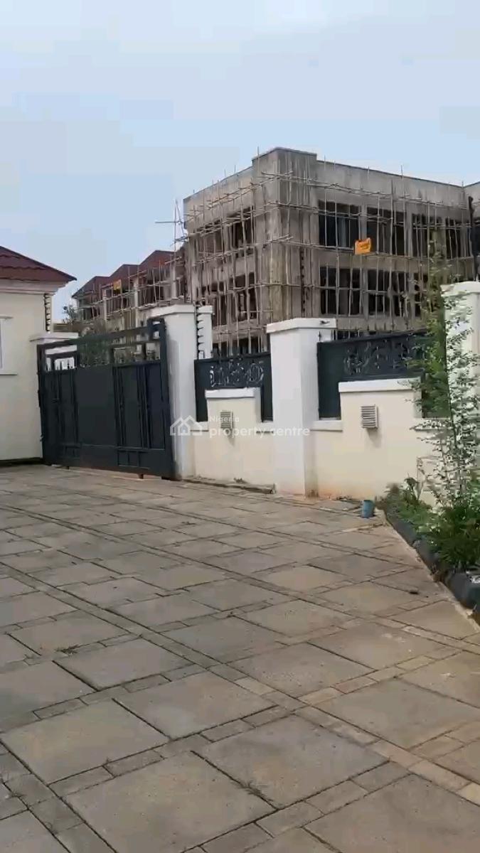 4 Bedroom Semi Detached Duplex, Guzape District, Abuja, Semi-detached Duplex for Sale