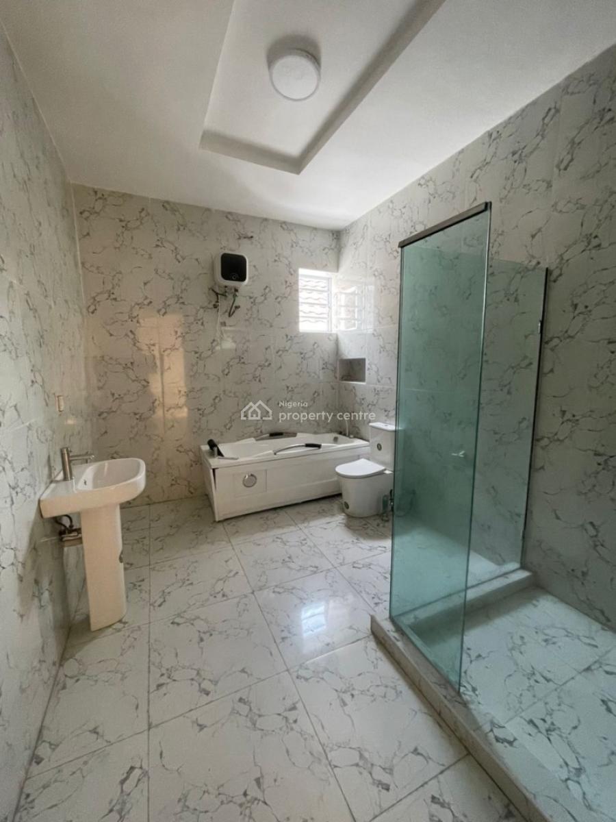 Luxury 4 Bedroom  Terrce  Duplex with Excellent Facility, Lekky County, Lekki, Lagos, Terraced Duplex for Sale