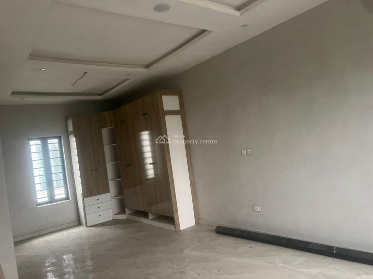 Self Compound 4 Bedroom Semi-detached Duplex with Bq, Lekki Phase 1, Lekki, Lagos, Semi-detached Duplex for Sale