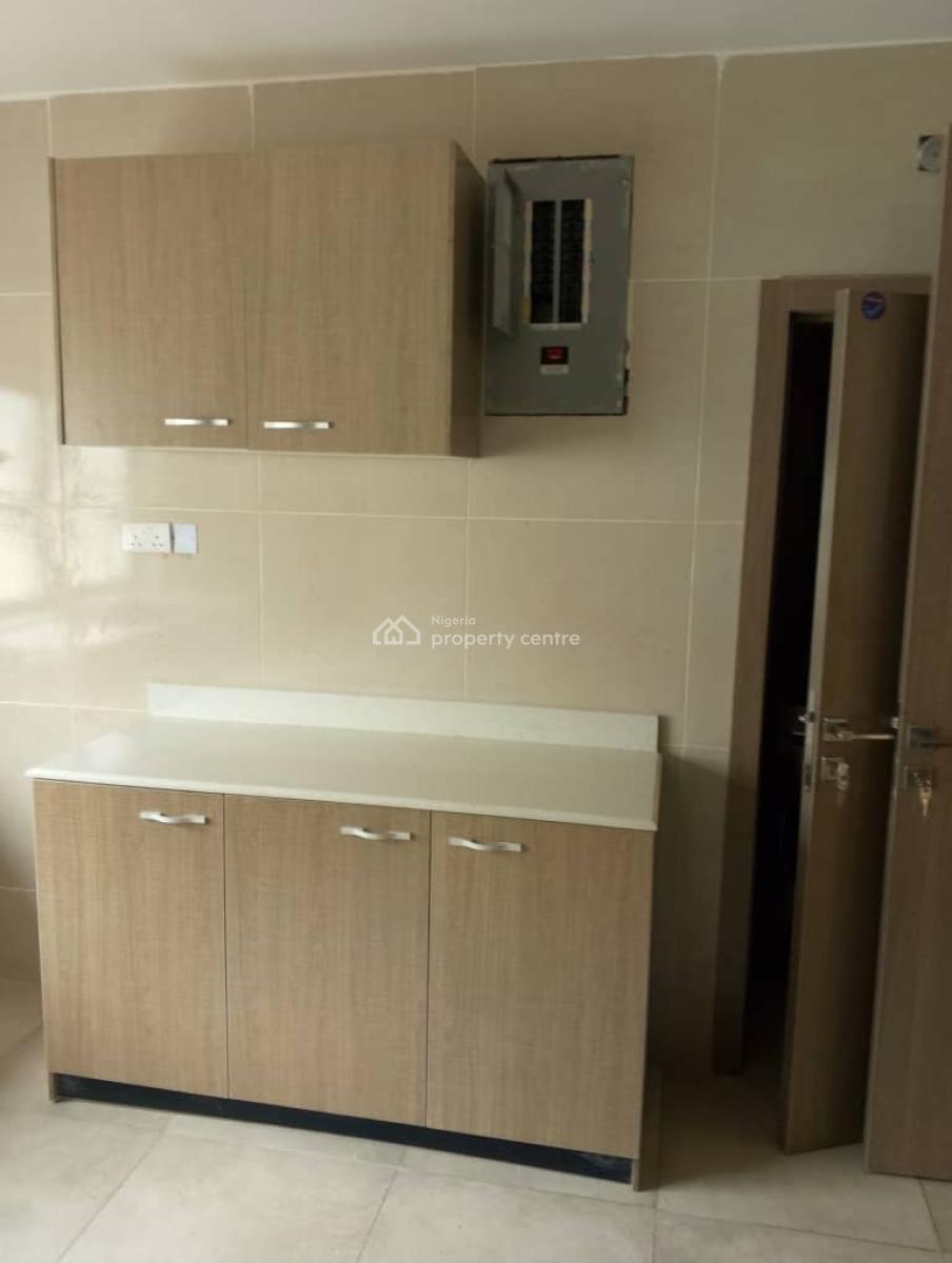 28 Units of 3-bedroom Flat with a Bq Built Separately, Ikoyi, Lagos, Flat / Apartment for Rent