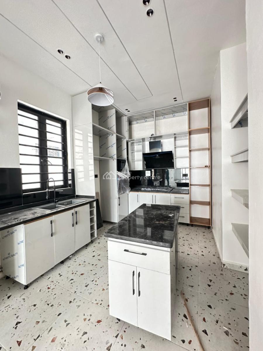 Exquisite Spacious 4 Bedroom Fully Detached Duplex with a Bq, Orchid Road, Lekki, Lagos, Detached Duplex for Sale