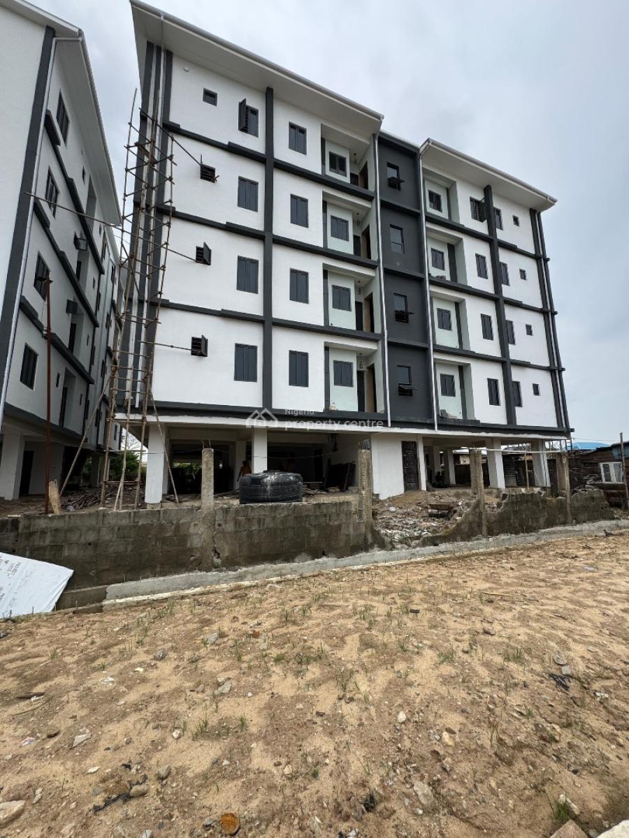 Beautiful Well Built 2 Bedroom Apartment in a Well Secured Environment, Surulere, Lagos, Flat / Apartment for Sale