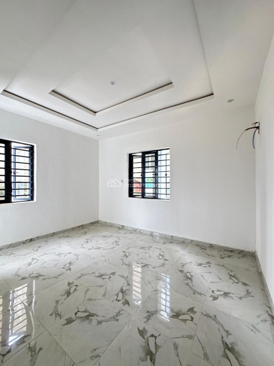 Beautiful Well Built 2 Bedroom Apartment in a Well Secured Environment, Surulere, Lagos, Flat / Apartment for Sale