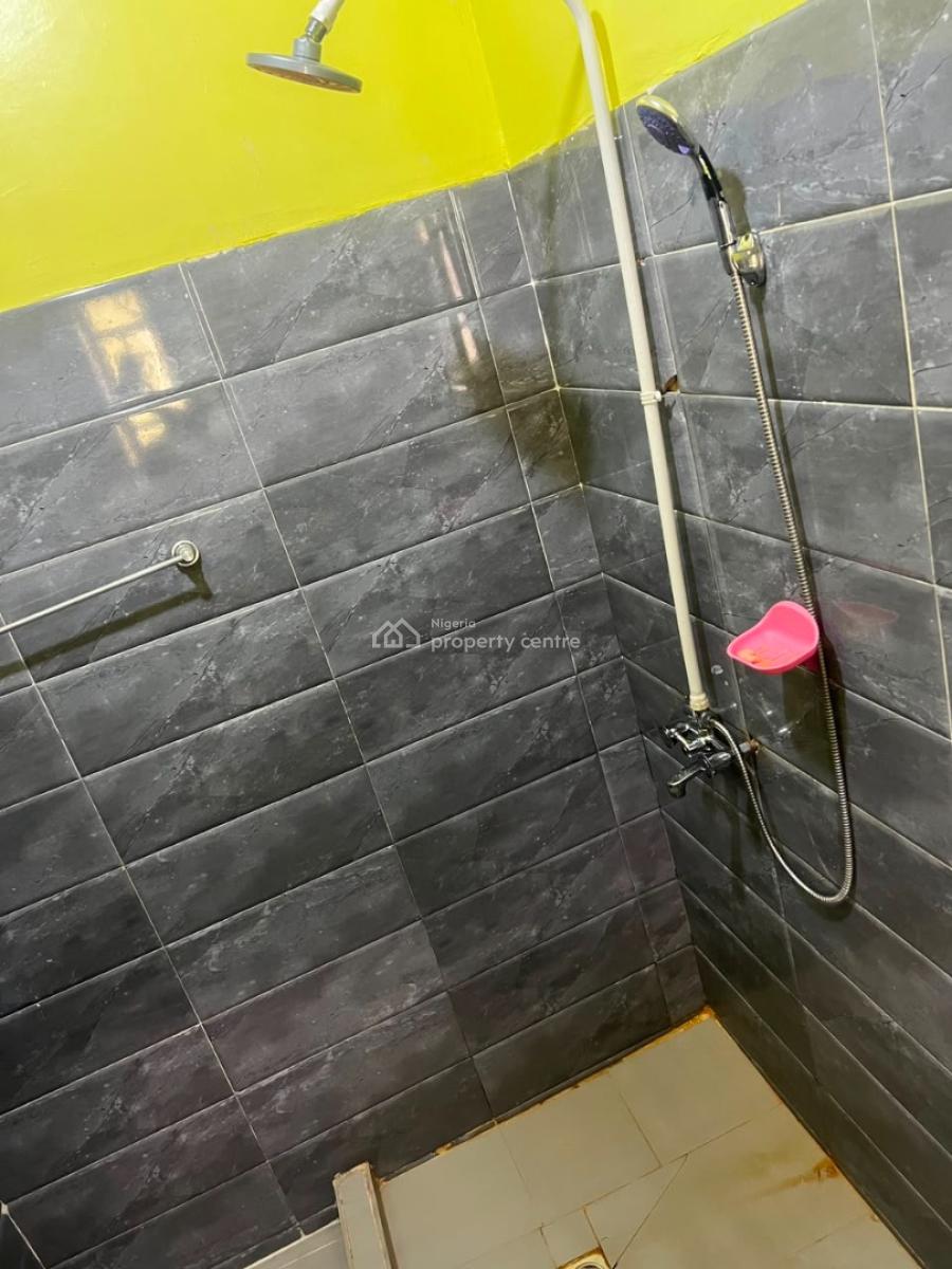Rooms with Shared Furnished Parlour and Equipped Kitchen, Silverland Estate, Sangotedo, Ajah, Lagos, Flat / Apartment for Rent