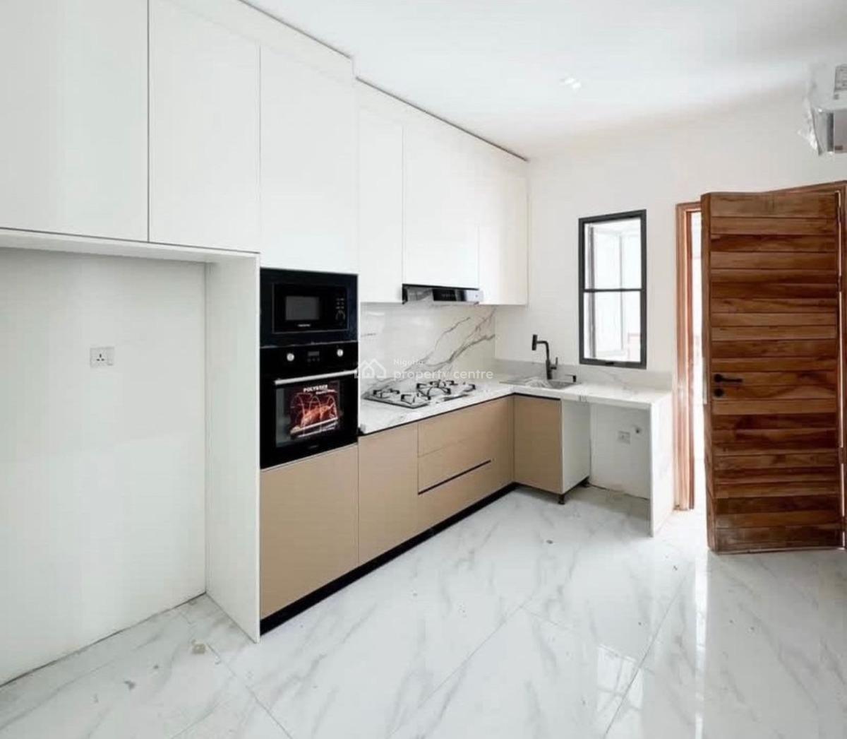 3 Bedroom Apartment, Lekki Phase 1, Lekki, Lagos, Flat / Apartment for Rent