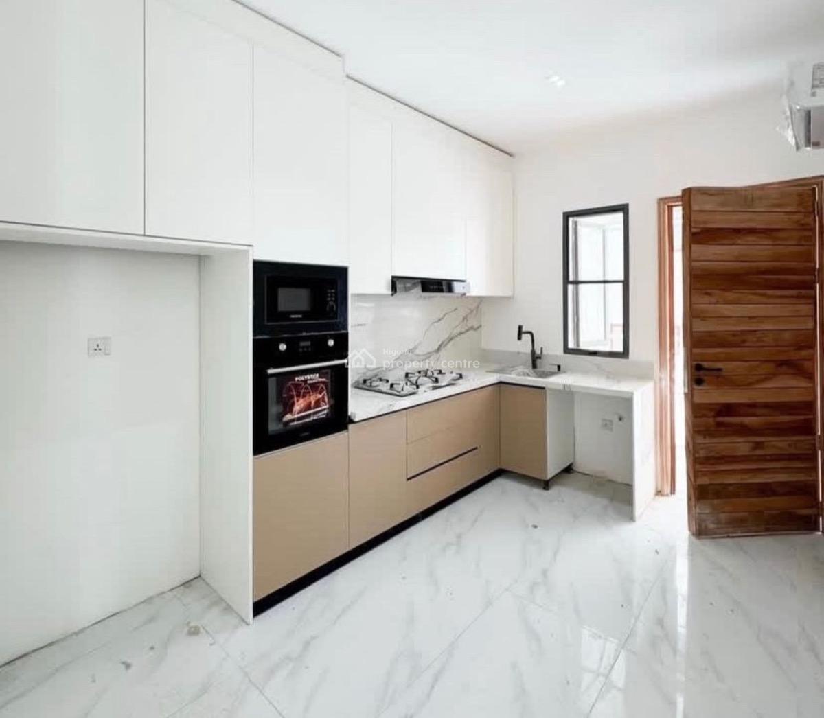 3 Bedroom Apartment, Lekki Phase 1, Lekki, Lagos, Flat / Apartment for Rent