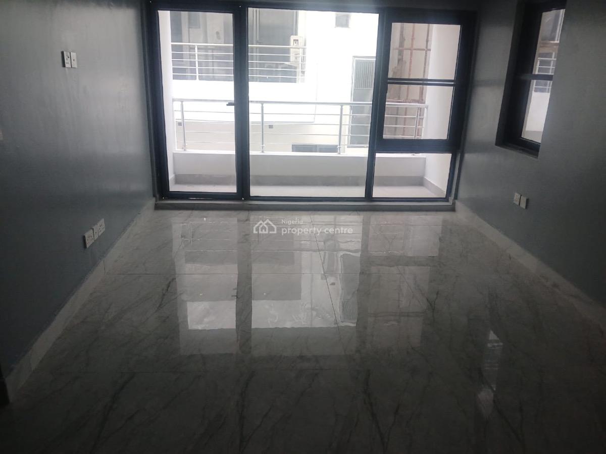 Four Bedroom Terraced Apartment with Bq, Lekki Phase 1, Lekki, Lagos, Flat / Apartment for Rent