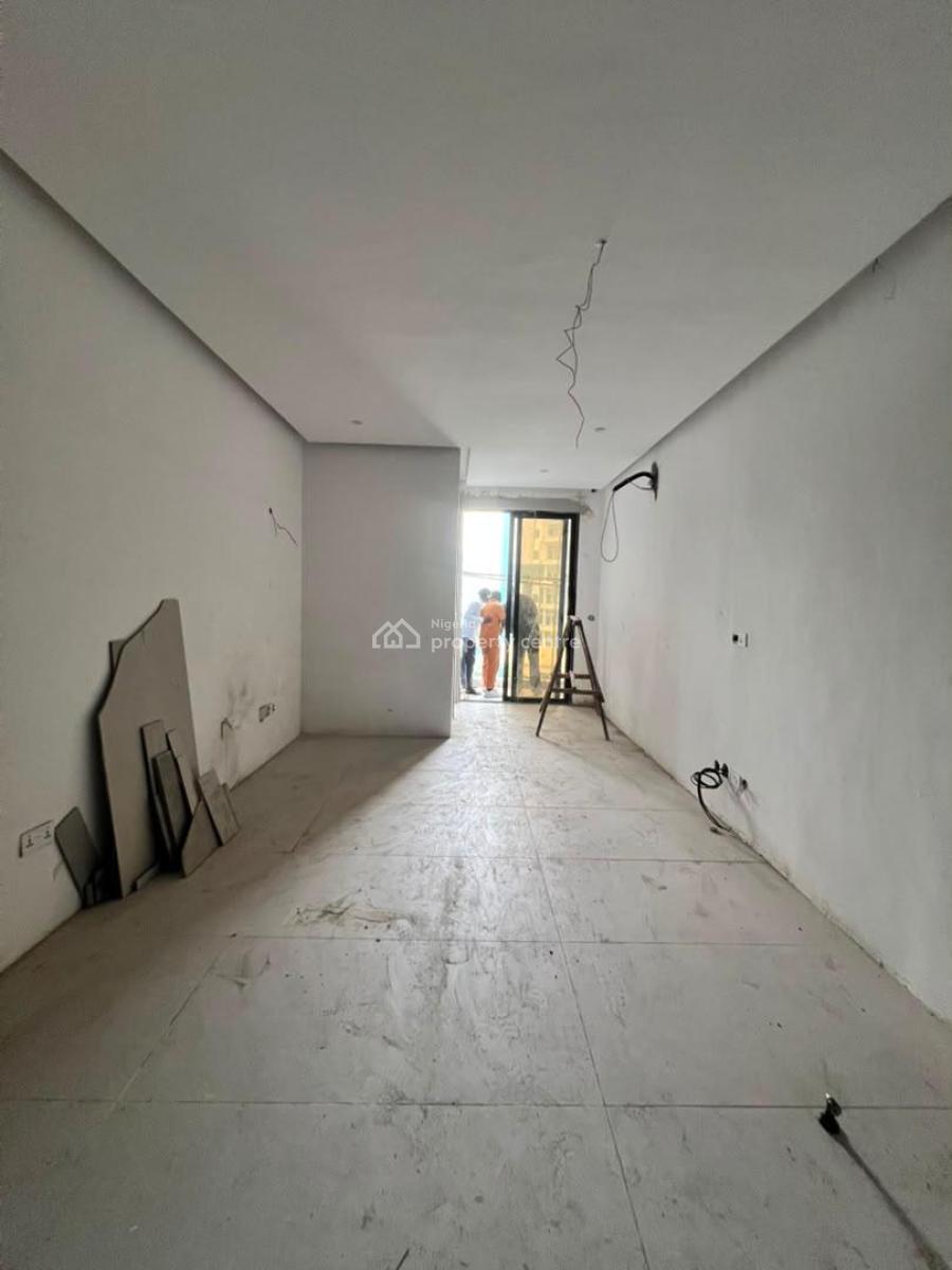 Upscale 2 Bedroom Maisonette with an Elevator & Swimming Pool, Victoria Island (vi), Lagos, Flat / Apartment for Sale