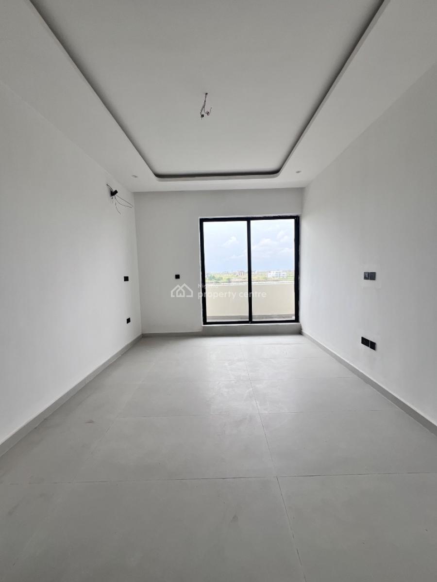 2 Bedroom Apartment with Pool, Lekki Phase 1, Lekki, Lagos, Flat / Apartment for Rent