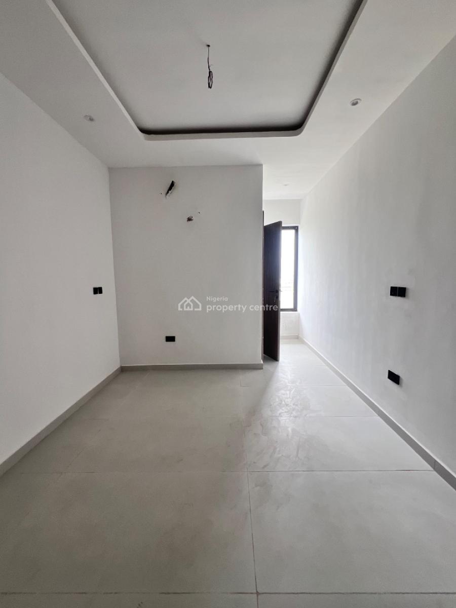 2 Bedroom Apartment with Pool, Lekki Phase 1, Lekki, Lagos, Flat / Apartment for Rent