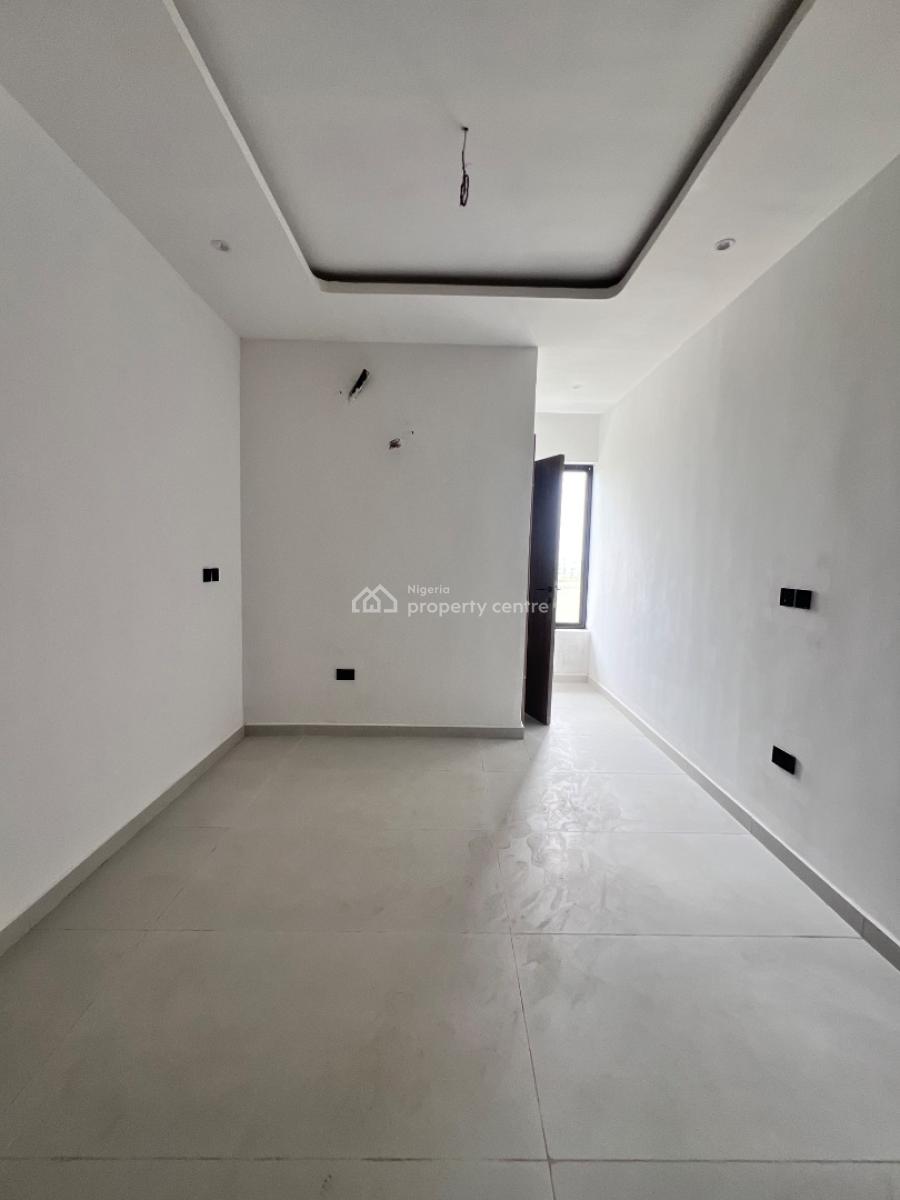 2 Bedroom Apartment with Pool, Lekki Phase 1, Lekki, Lagos, Flat / Apartment for Rent