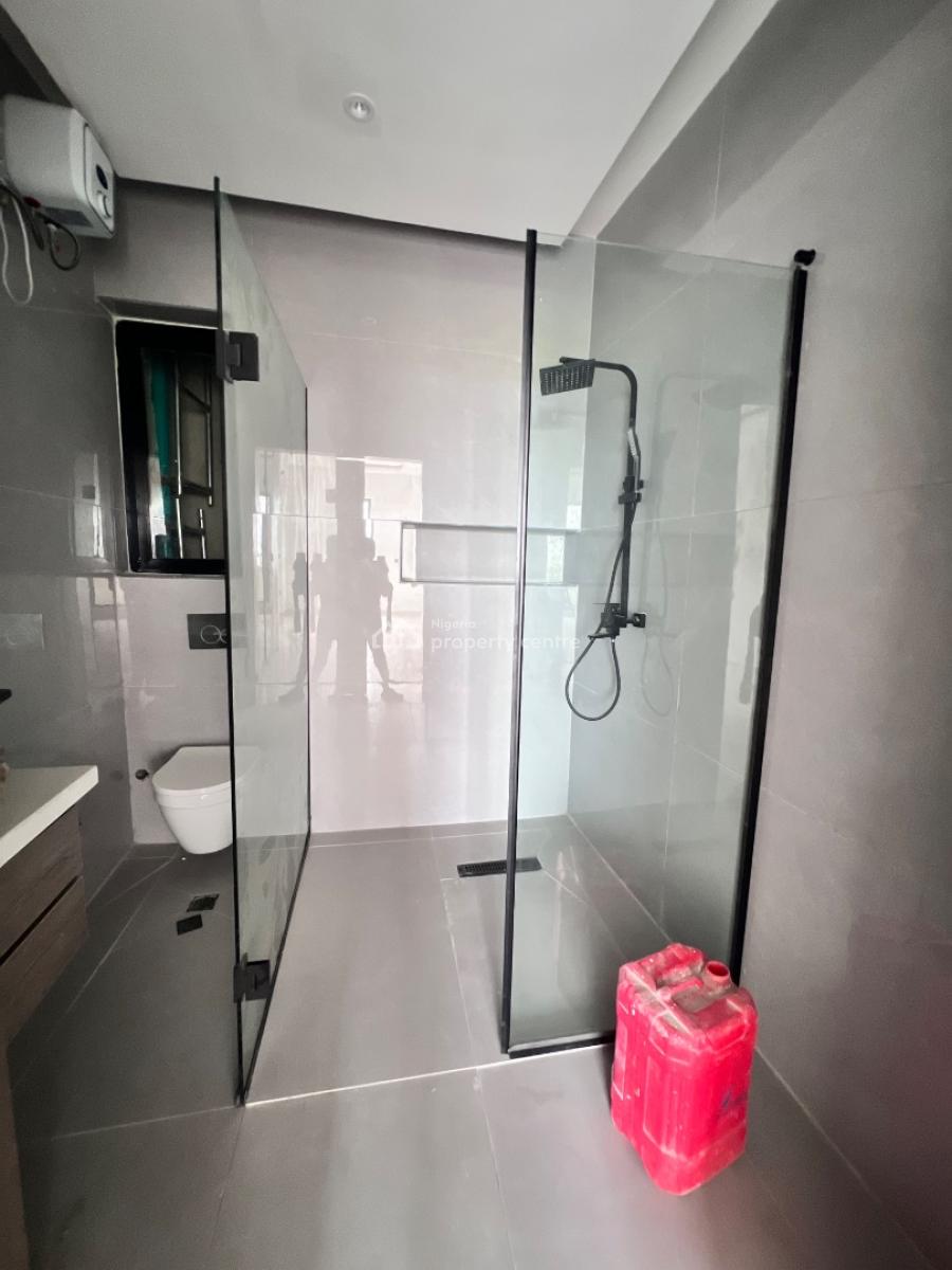 2 Bedroom Apartment with Pool, Lekki Phase 1, Lekki, Lagos, Flat / Apartment for Rent