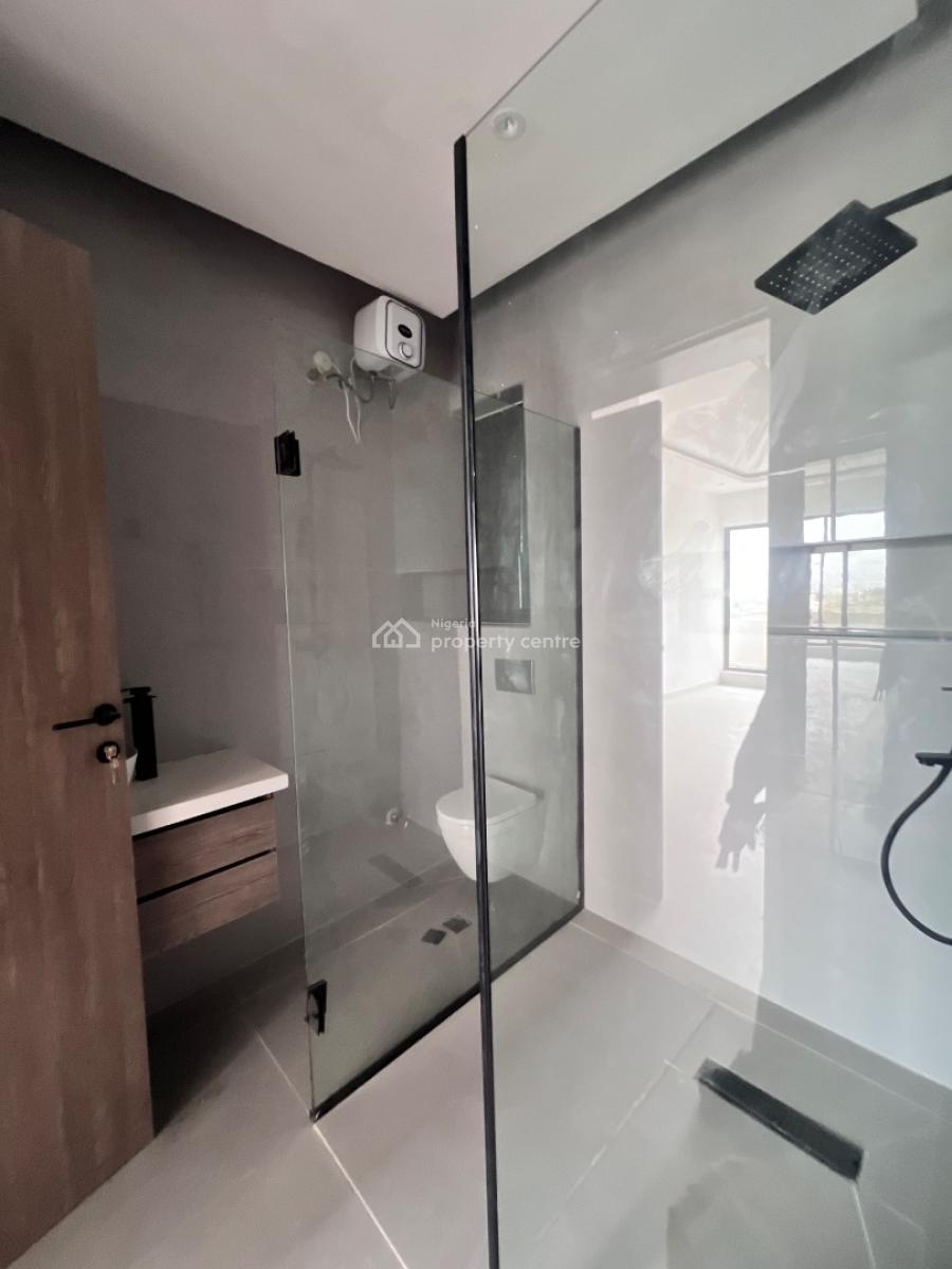 2 Bedroom Apartment with Pool, Lekki Phase 1, Lekki, Lagos, Flat / Apartment for Rent