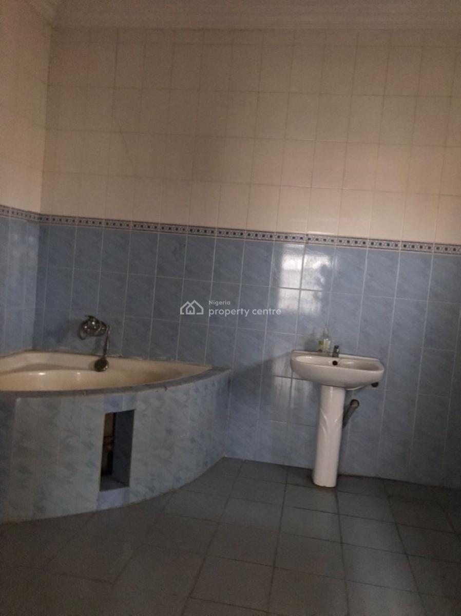 4 Bedroom Detached Duplex in Lekki Phase 1, Lekki Expressway, Lekki, Lagos, Commercial Property for Rent