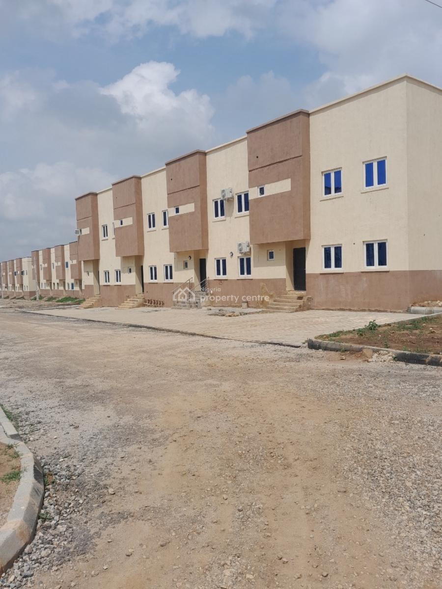 3 Bedroom Terrace with Good Infrastructure and Boys Quarter, Kubwa Karsana, Karsana, Abuja, Terraced Duplex for Sale