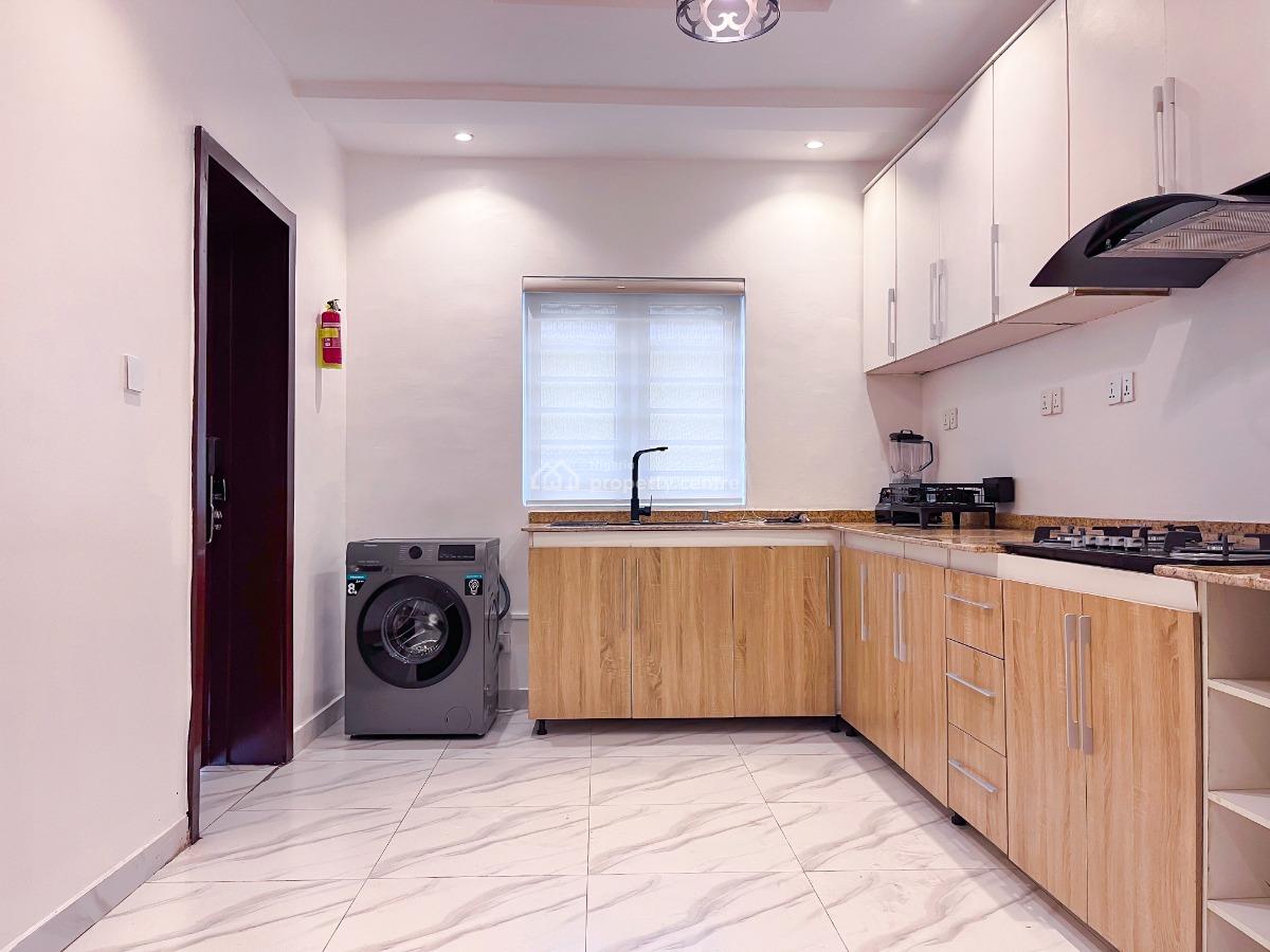 3 Bedroom Aparrtment, James Orugbo Street, Chevy View Estate, Lekki Phase 2, Lekki, Lagos, Flat / Apartment Short Let