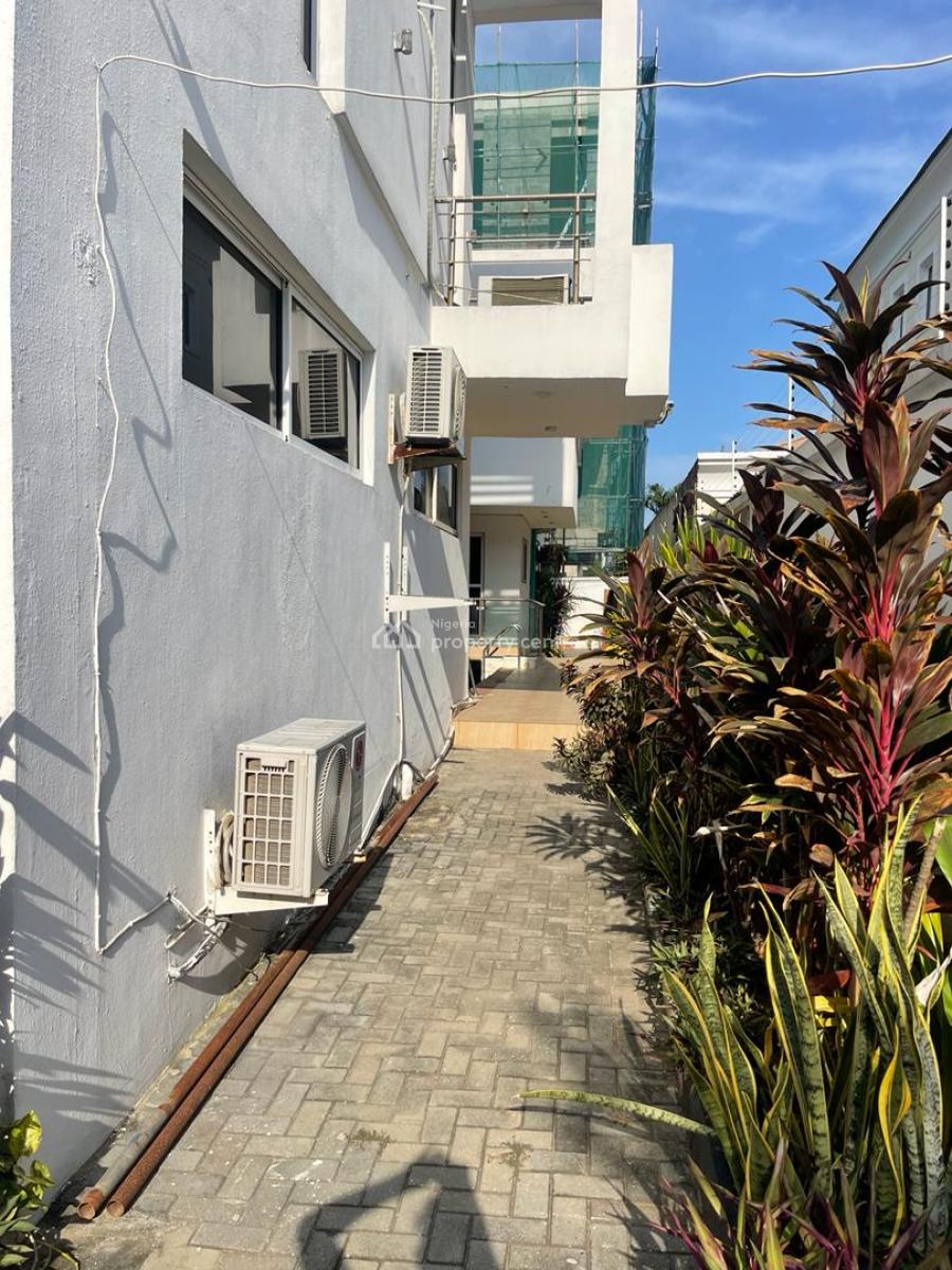Perfectly Designed 5 Bedroom Duplex with 2 Units of Bq, Banana Island, Banana Island, Ikoyi, Lagos, Detached Duplex for Rent
