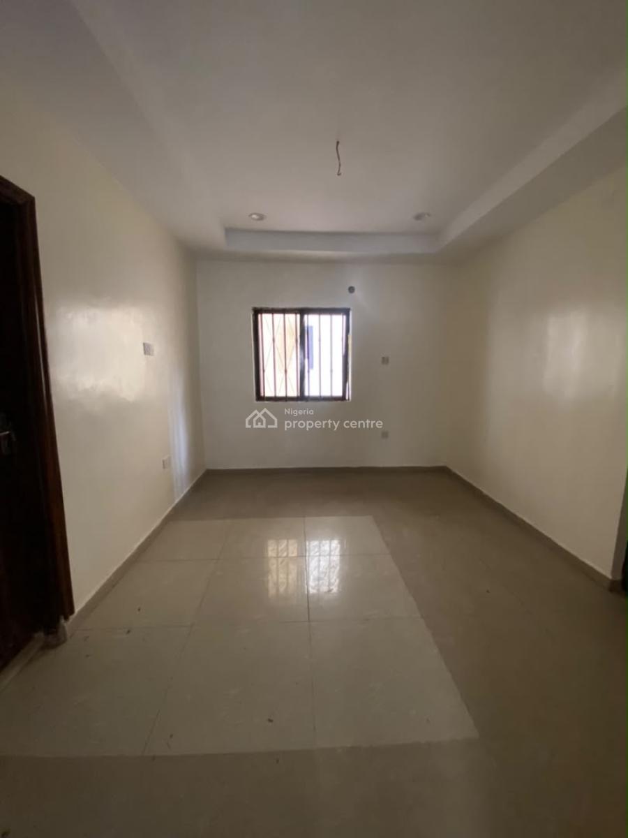 Newly Vacated 2 Bedroom Bq, 1 Min From Nizamiye, Idu Industrial, Abuja, Flat / Apartment for Rent