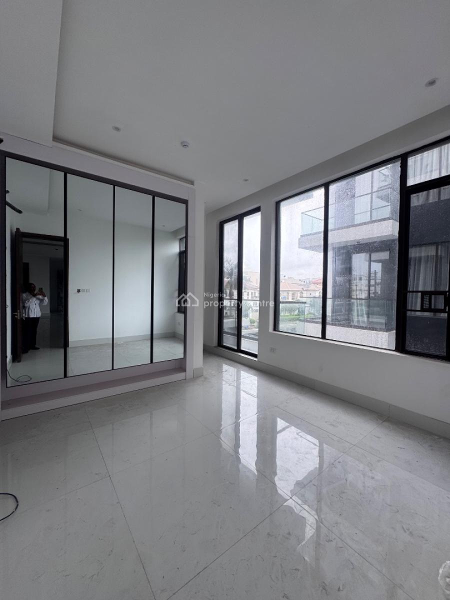 Brand New 3bedroom Apartment with Pool Gym and Elevator, Lekki Phase One, Lekki, Lagos, Flat / Apartment for Rent