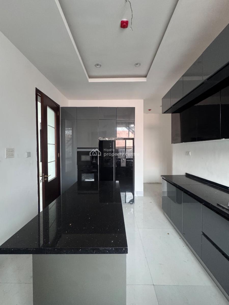Brand New 3bedroom Apartment with Pool Gym and Elevator, Lekki Phase One, Lekki, Lagos, Flat / Apartment for Rent