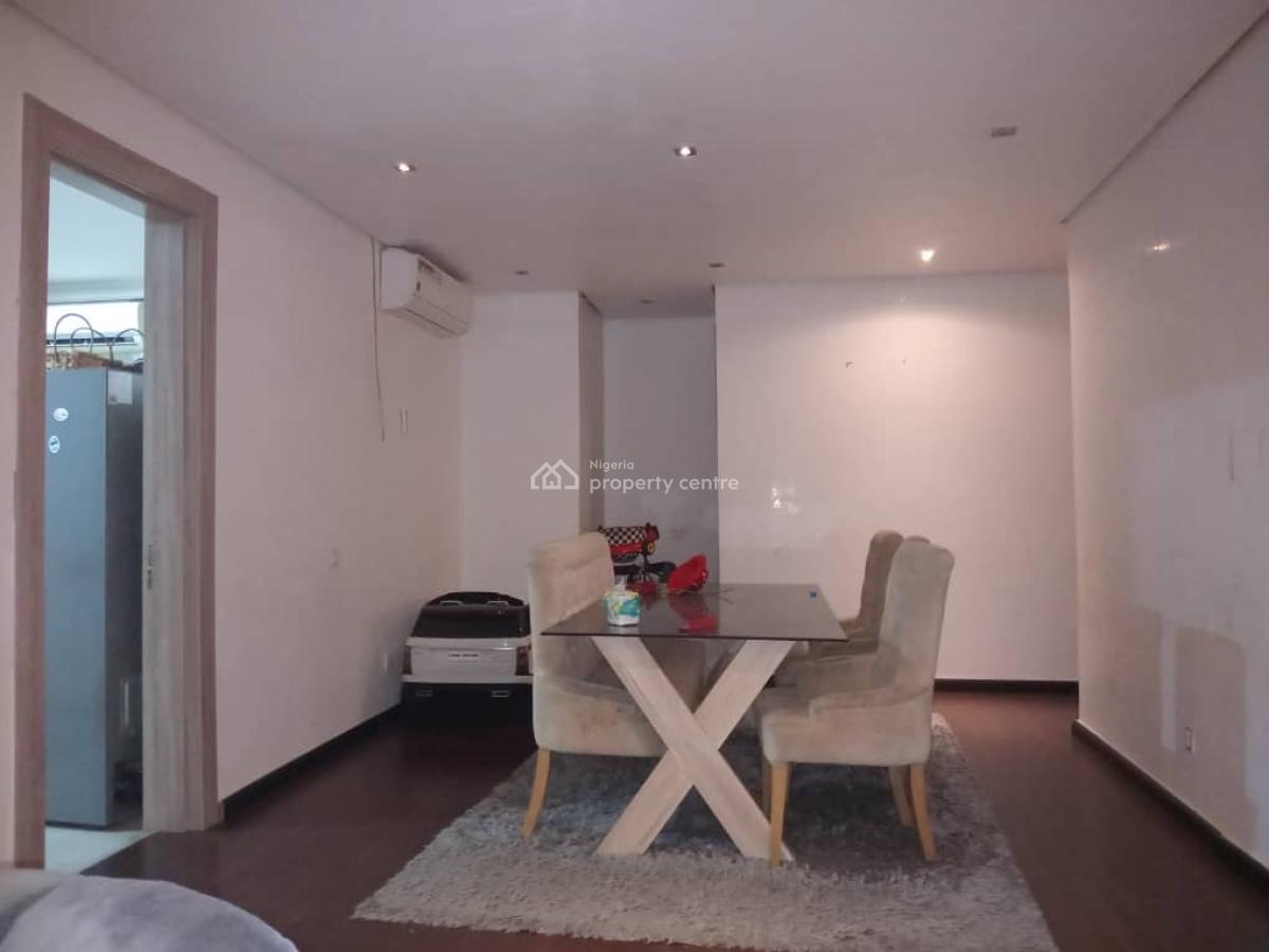 3 Bedroom Apartment with Bq, Lekki Phase 1, Lekki, Lagos, Flat / Apartment for Rent