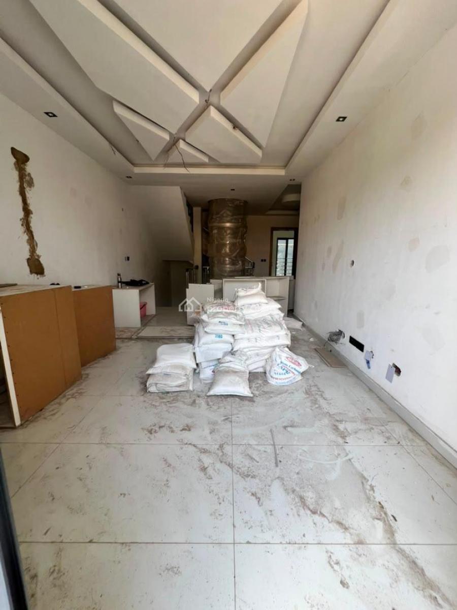 Self Compound 4 Bedroom Terrace with Elevator & Bq in Coveted Location, Victoria Island (vi), Lagos, Terraced Duplex for Sale