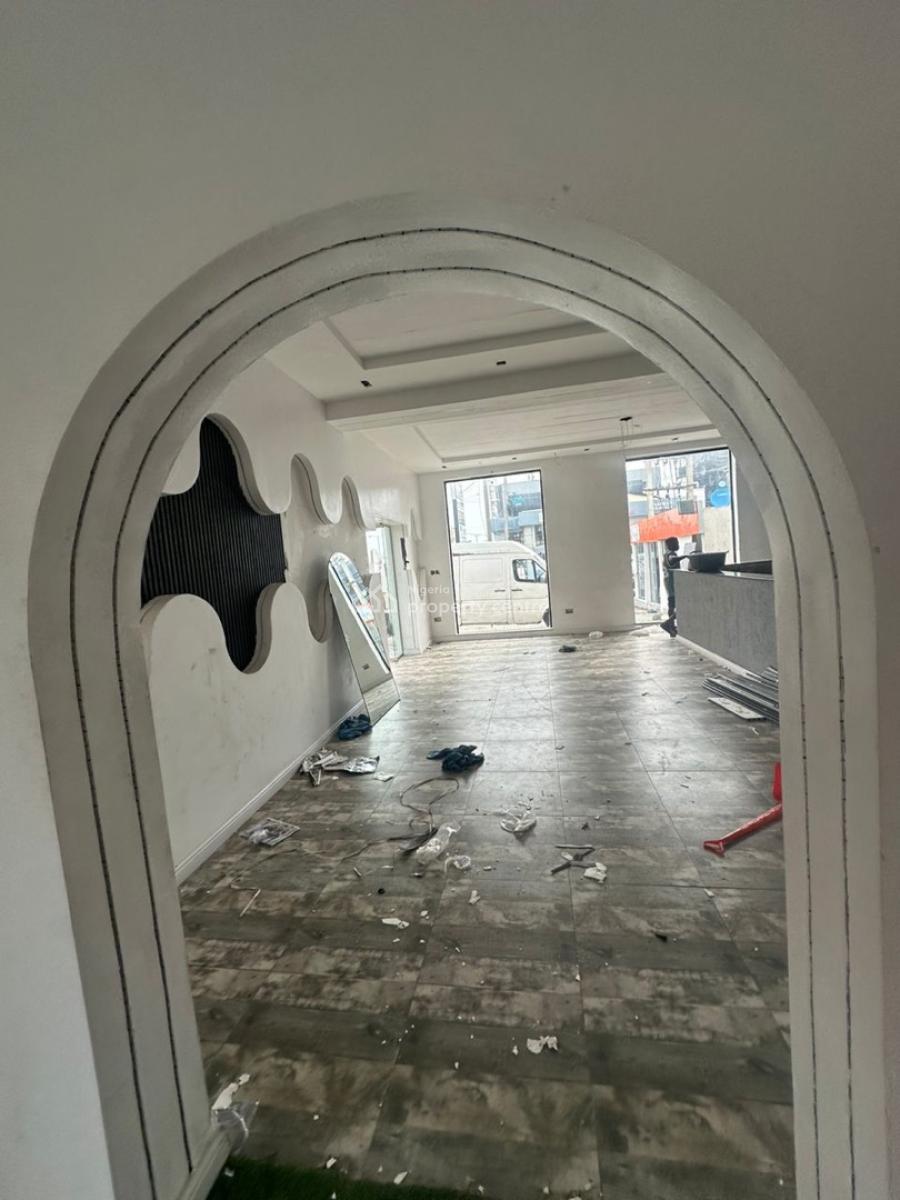 Commercial Space, Lekki Phase 1, Lekki, Lagos, Commercial Property for Rent