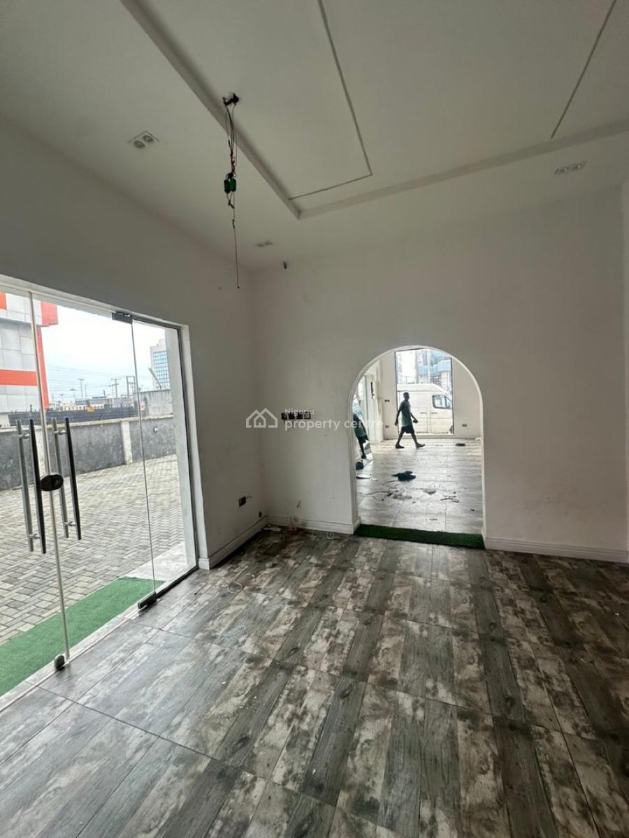 Commercial Space, Lekki Phase 1, Lekki, Lagos, Commercial Property for Rent