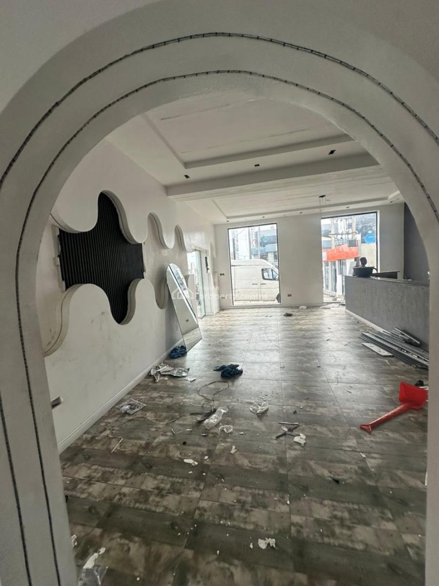 Commercial Space, Lekki Phase 1, Lekki, Lagos, Commercial Property for Rent