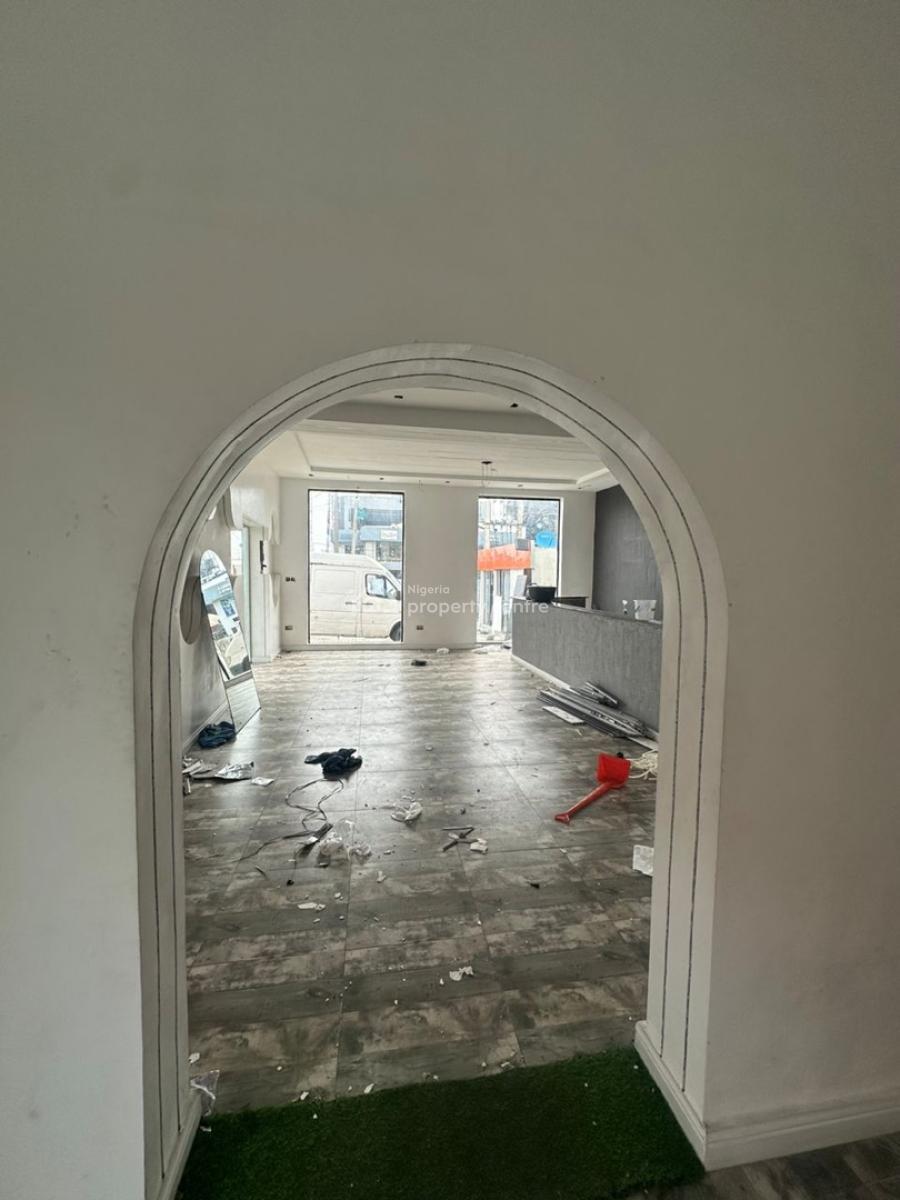 Commercial Space, Lekki Phase 1, Lekki, Lagos, Commercial Property for Rent