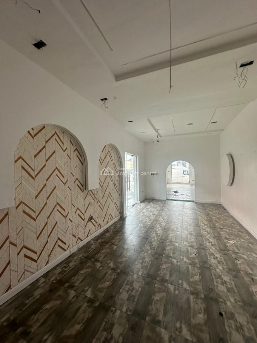 Commercial Space, Lekki Phase 1, Lekki, Lagos, Commercial Property for Rent