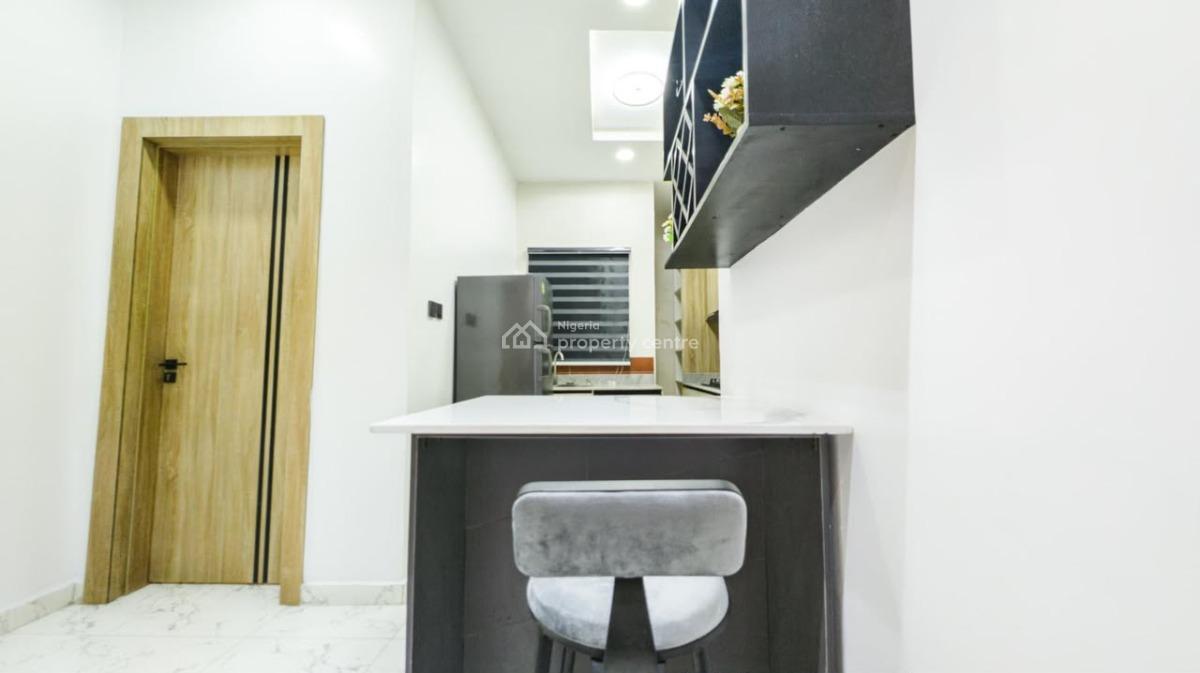 Brand New Luxury 2 Bedroom Apartment, Chevron, Lekki, Lagos, Self Contain (single Rooms) Short Let